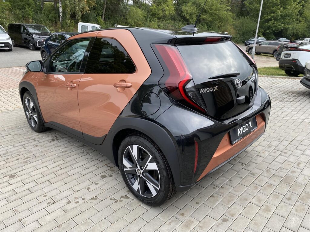 Toyota Aygo X  1.5 HEV STYLE SMART