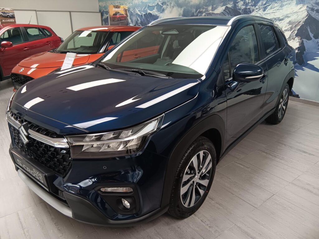 Suzuki S-Cross  ELEGANCE 1.4 HYBRID M/T 4x4