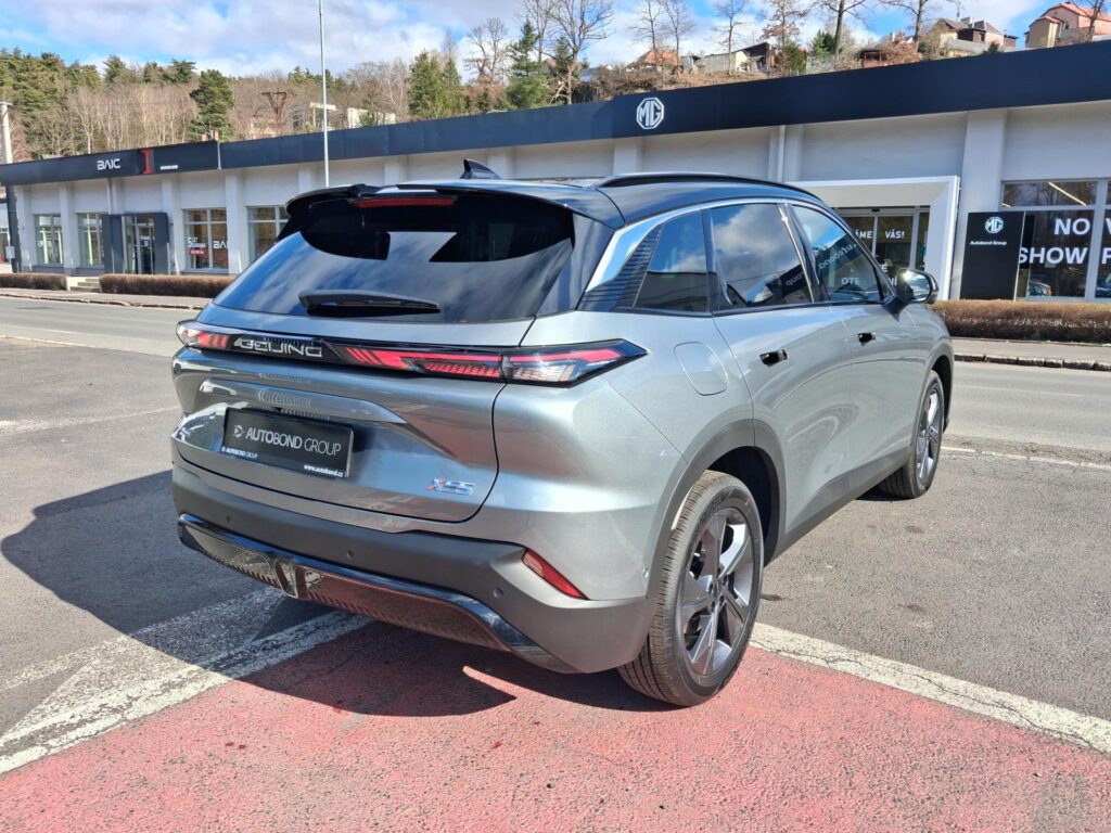 BAIC X55  ALL IN 1.5T 130kW 4×2 7DCT