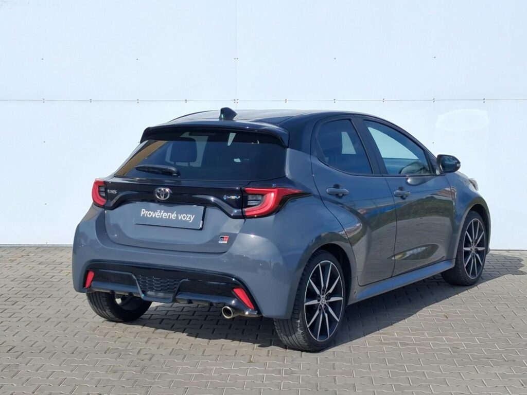 Toyota Yaris  1.5 HSD e-CVT GR-Sport