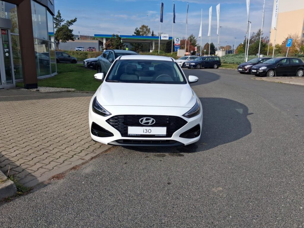 Hyundai i30  1.0 T-GDi 115k GO Czech!