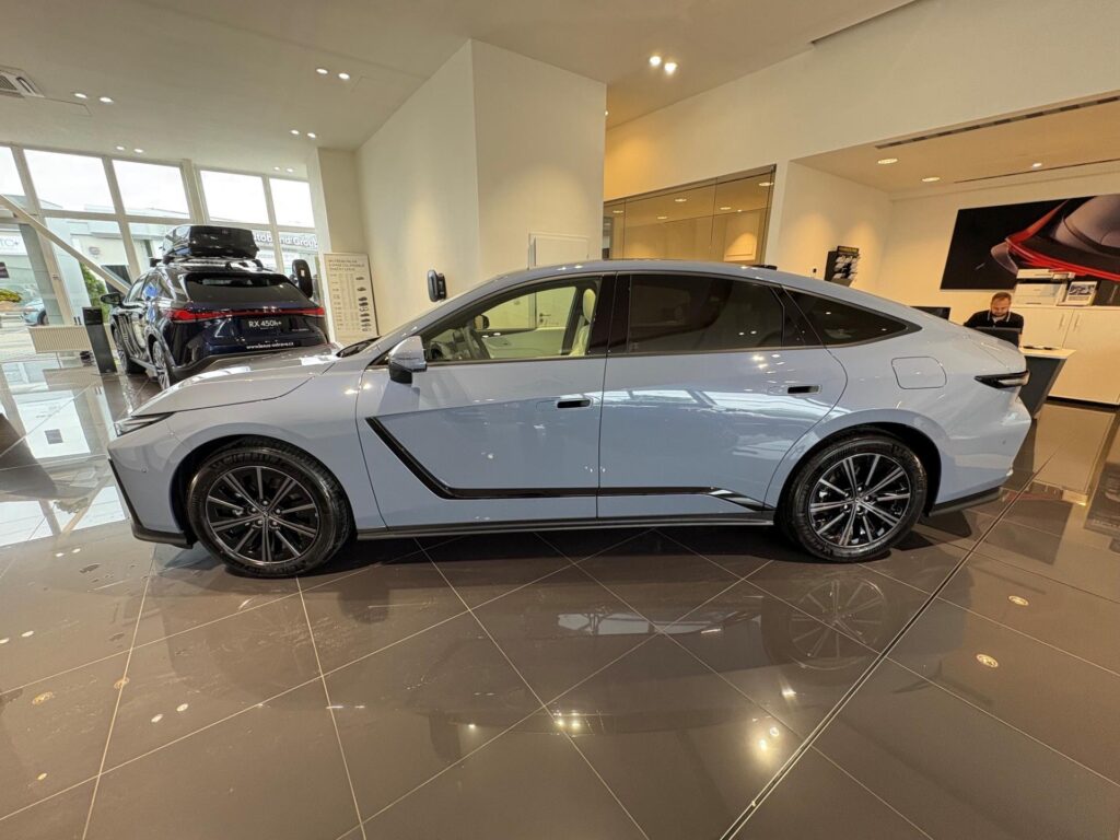 Lexus ES 300h  Prestige Top 4x4