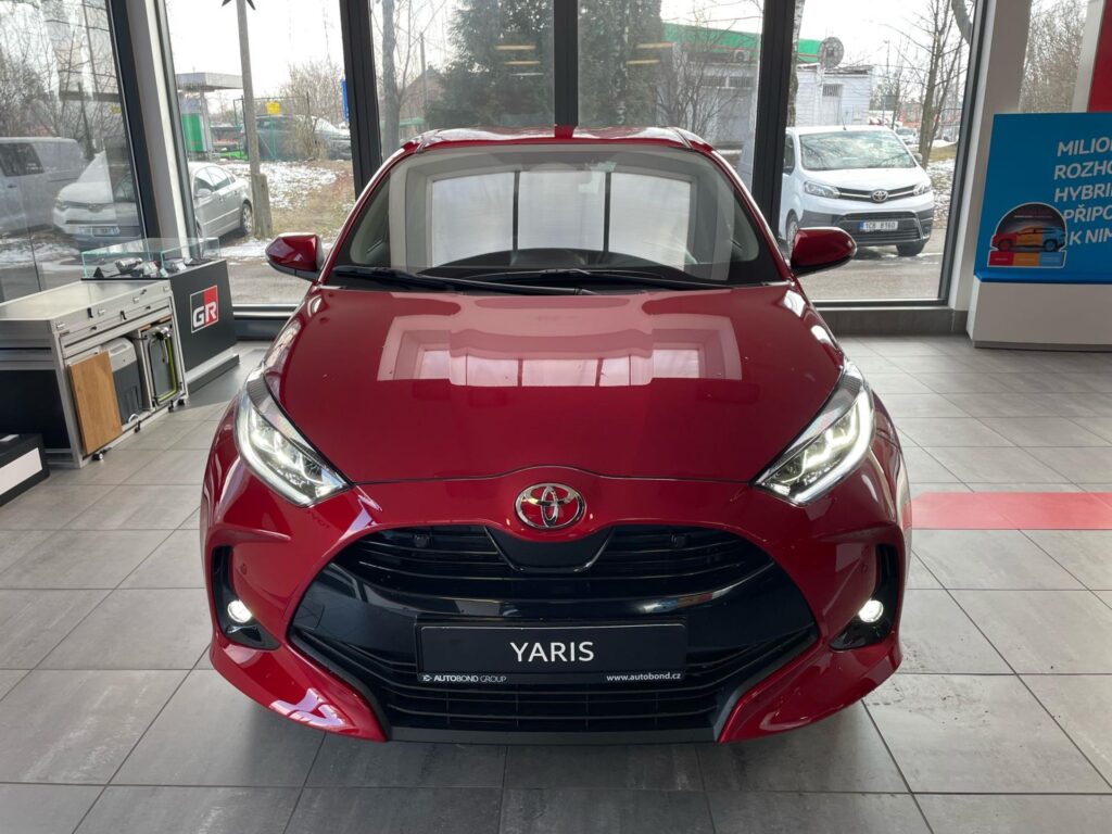 Toyota Yaris  Style 1.5 Hybrid (116 k)