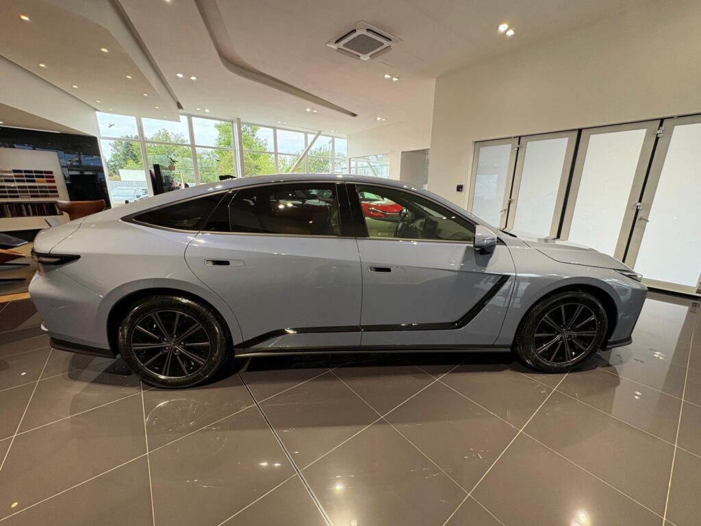 Lexus ES 300h  Prestige Top 4x4