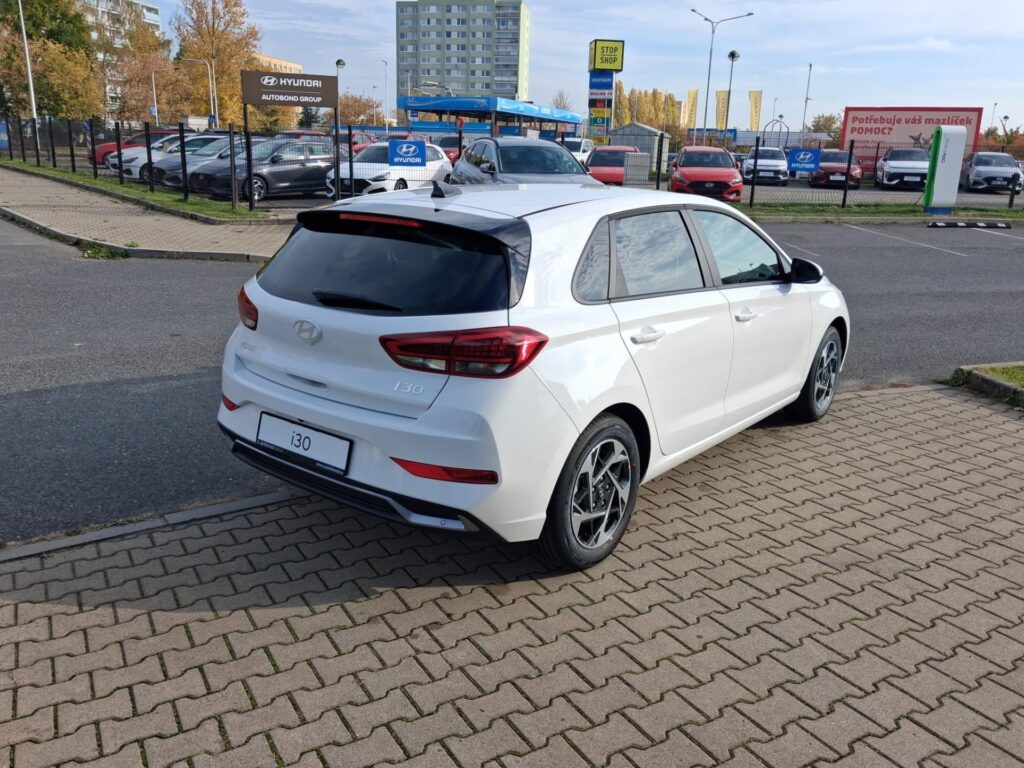 Hyundai i30  1.0 T-GDi 115k GO Czech!