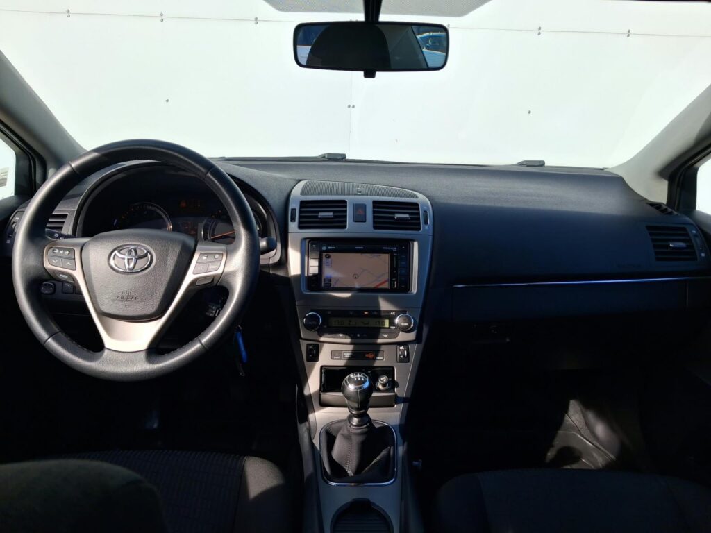 Toyota Avensis  1.8 Valvematic Business Navi