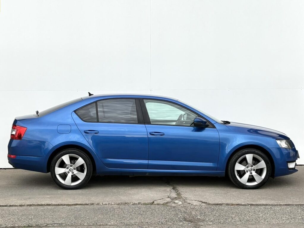Škoda Octavia  2.0 TDI DSG / 110 kW Elegance