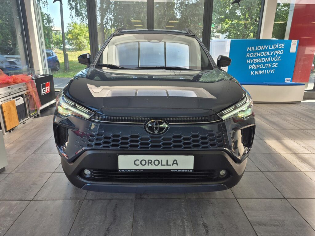 Toyota Corolla Cross  Style HEV, 1.8L, 140K