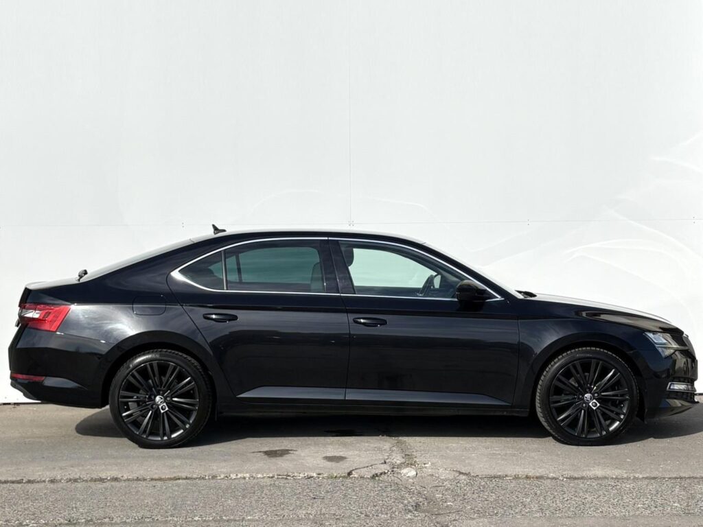 Škoda Superb  2.0 TDI 4x4 DSG / 147 kW Style Plus