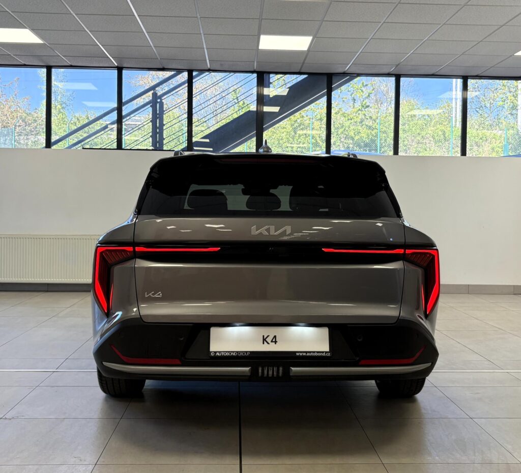 KIA K4  1,6 T-GDi 7DCT TOP 110 KW