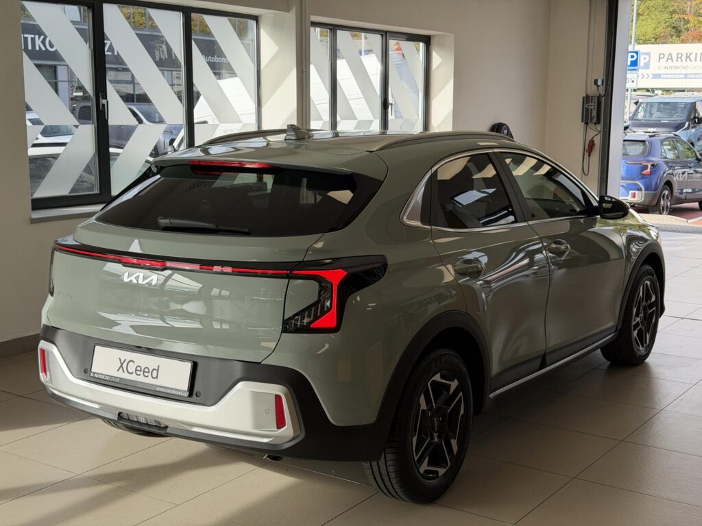 KIA XCeed  1,6 T-GDi GPF 7DCT EXCLUSIVE 110 KW