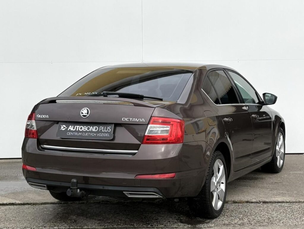 Škoda Octavia  1.4 TSI DSG / 103 kW Elegance