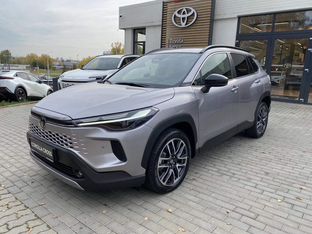 Toyota Corolla Cross  2.0 HEV STYLE + zimní kola