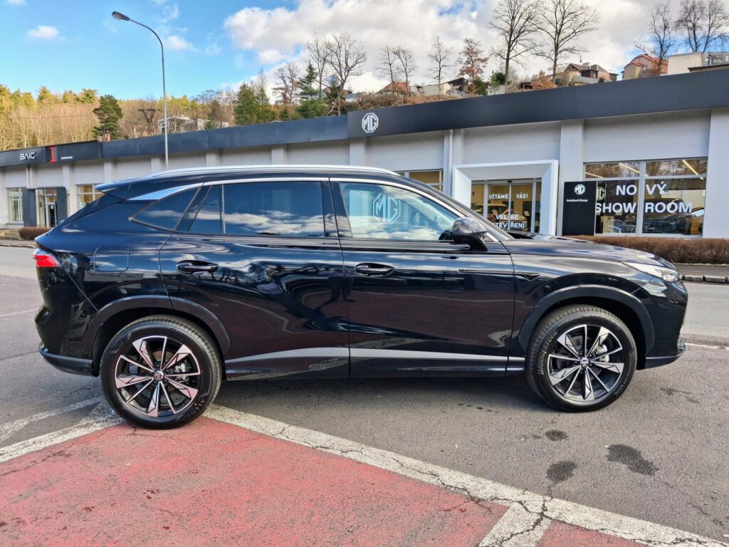 MG HS  EMOTION Hybrid+ 165kW 4×2 3AT