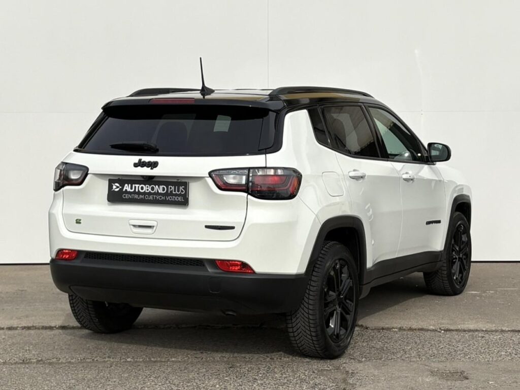 Jeep Compass  1.5 e-Hybrid 96KW Night Eagle