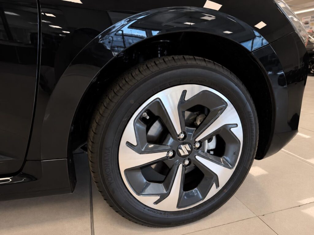 Suzuki Swift  ELEGANCE 1.2 M/T 4x4