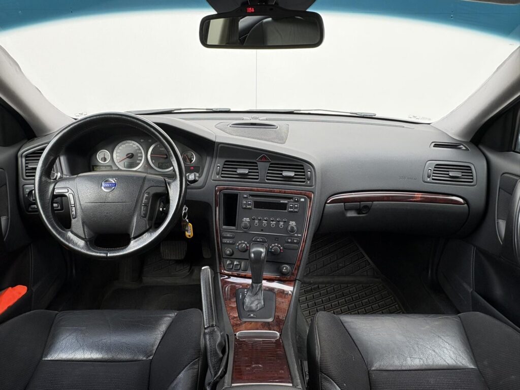 Volvo V70  2.4 D5 136kW