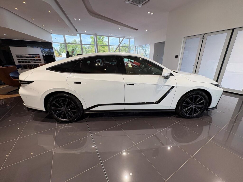 Lexus ES 300h  Prestige Top 4x4