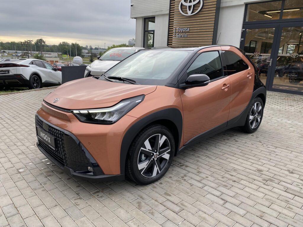 Toyota Aygo X  1.5 HEV STYLE SMART