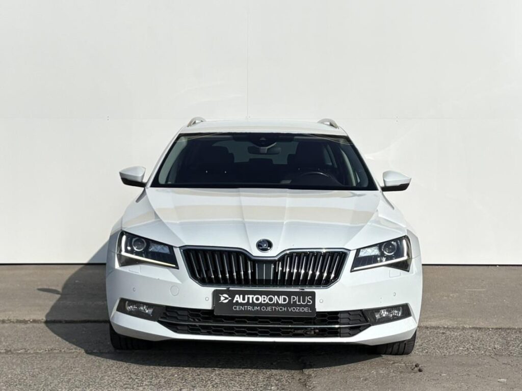 Škoda Superb  2.0 TDI 4x4 DSG / 140 kW Style Plus Comfort